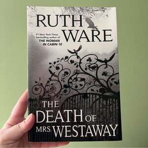📚 4/25$ 📚 The Death of Mrs. Westaway by Ruth Ware | Thriller Booktok Book